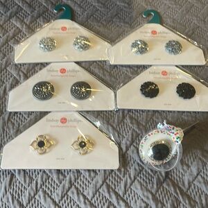 New lot of 6 Lindsay Phillips shoe snaps